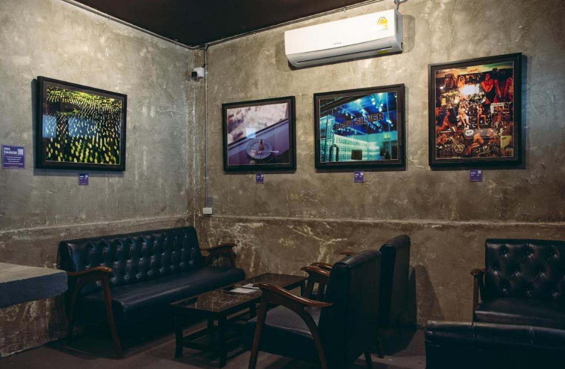 Area81 Hideout Hostel Bangkok Bagian luar foto